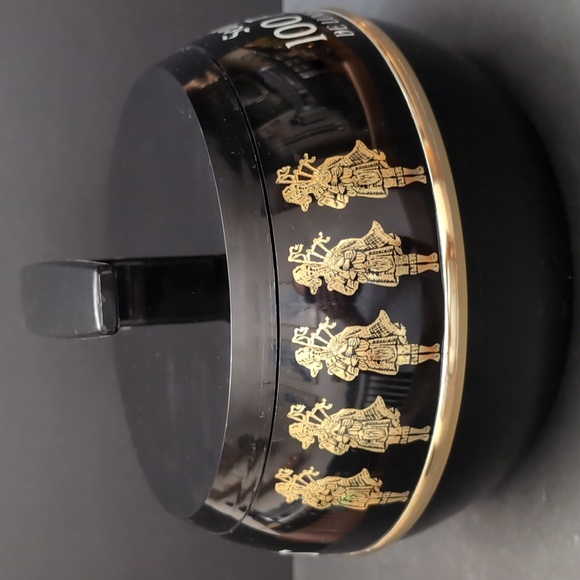 Seagram's 100 Piper's Deluxe Scotch Whisky Curling Stone Ice Bucket. - Picture 4 of 12